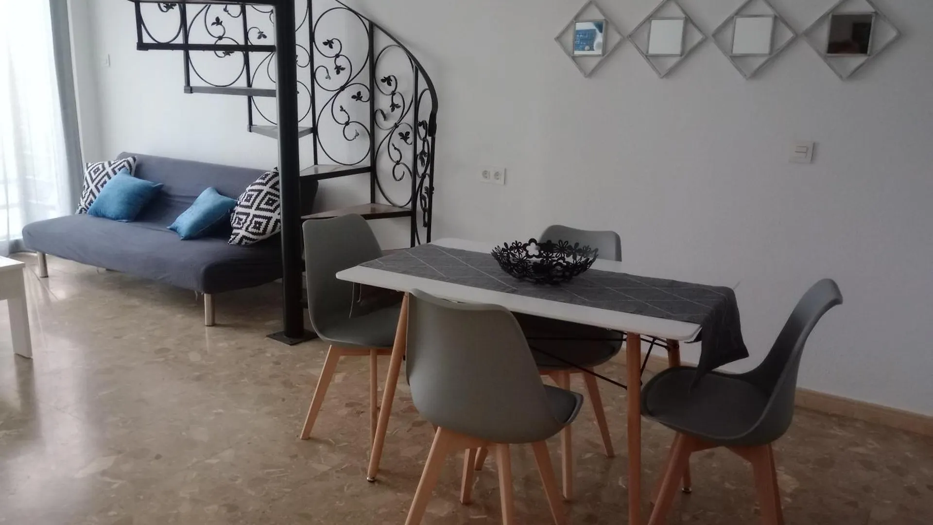 Paraiso Azul 아구아둘세 0*,  스페인